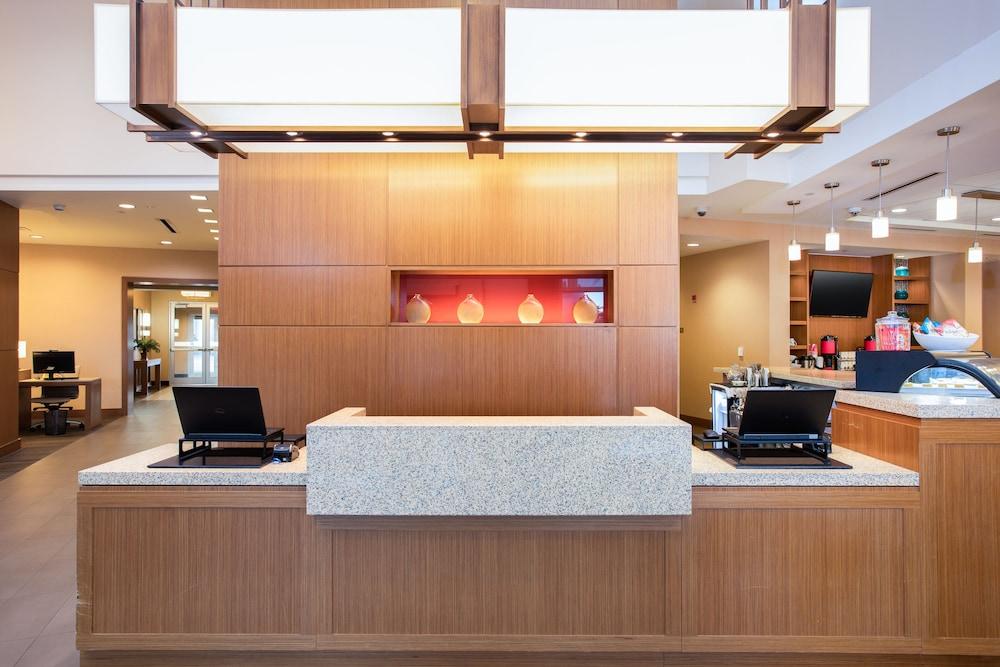 Hyatt Place Pensacola Airport Exterior photo